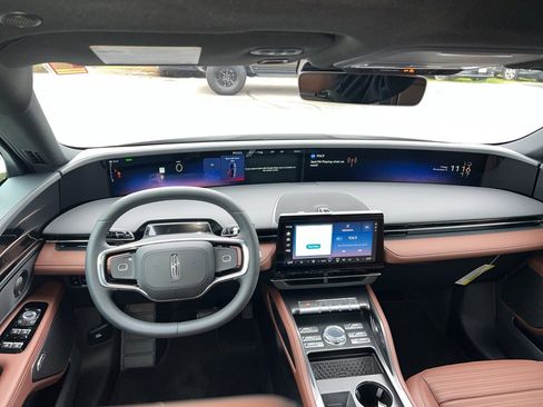 New 2026 Lincoln Nautilus Reserve w/ Jet Appearance Package image 15