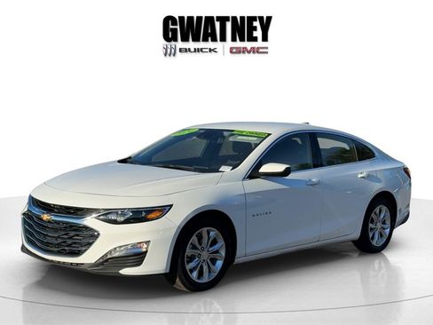 Used 2024 Chevrolet Malibu LT image 3