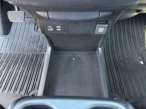 Used 2025 Honda Odyssey EX-L image 18