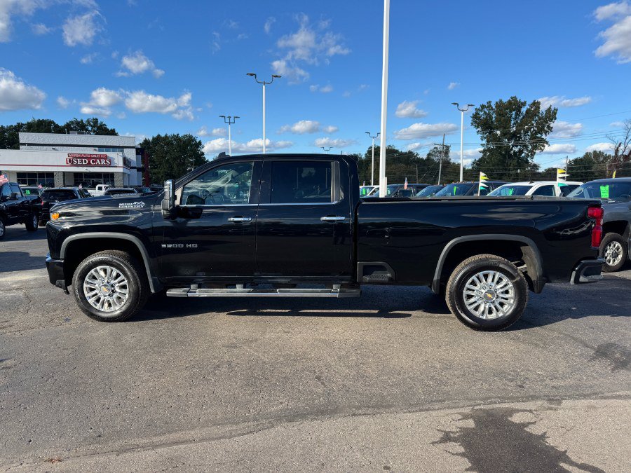 Used 2021 Chevrolet Silverado 3500 High Country w/ Safety Package II AWD/4WD image 2
