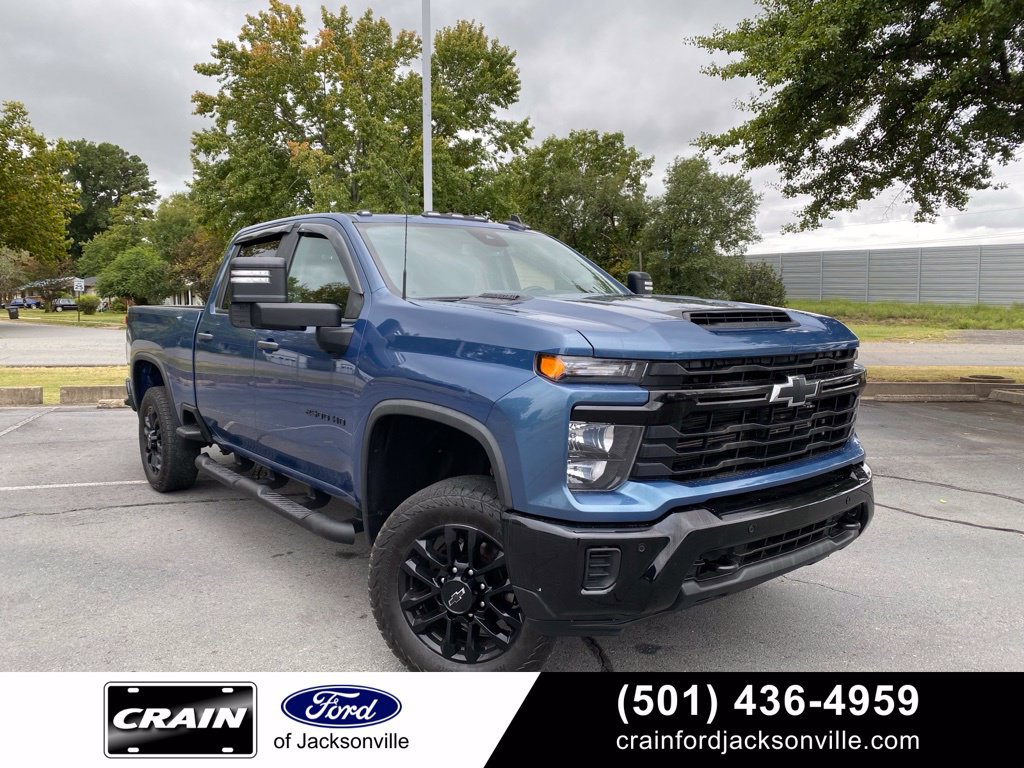 Used 2025 Chevrolet Silverado 2500 Custom w/ Custom Value Package AWD/4WD image 1