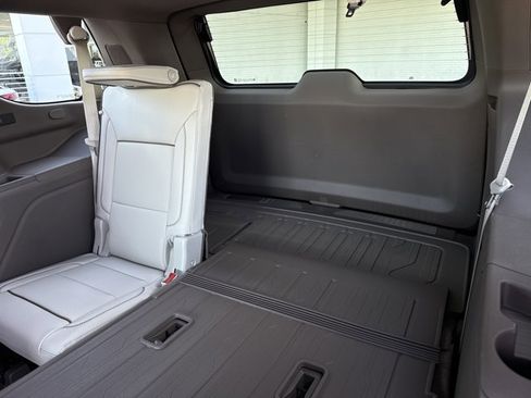 New 2026 GMC Yukon Denali w/ LPO, Floor Liner Package AWD/4WD image 7