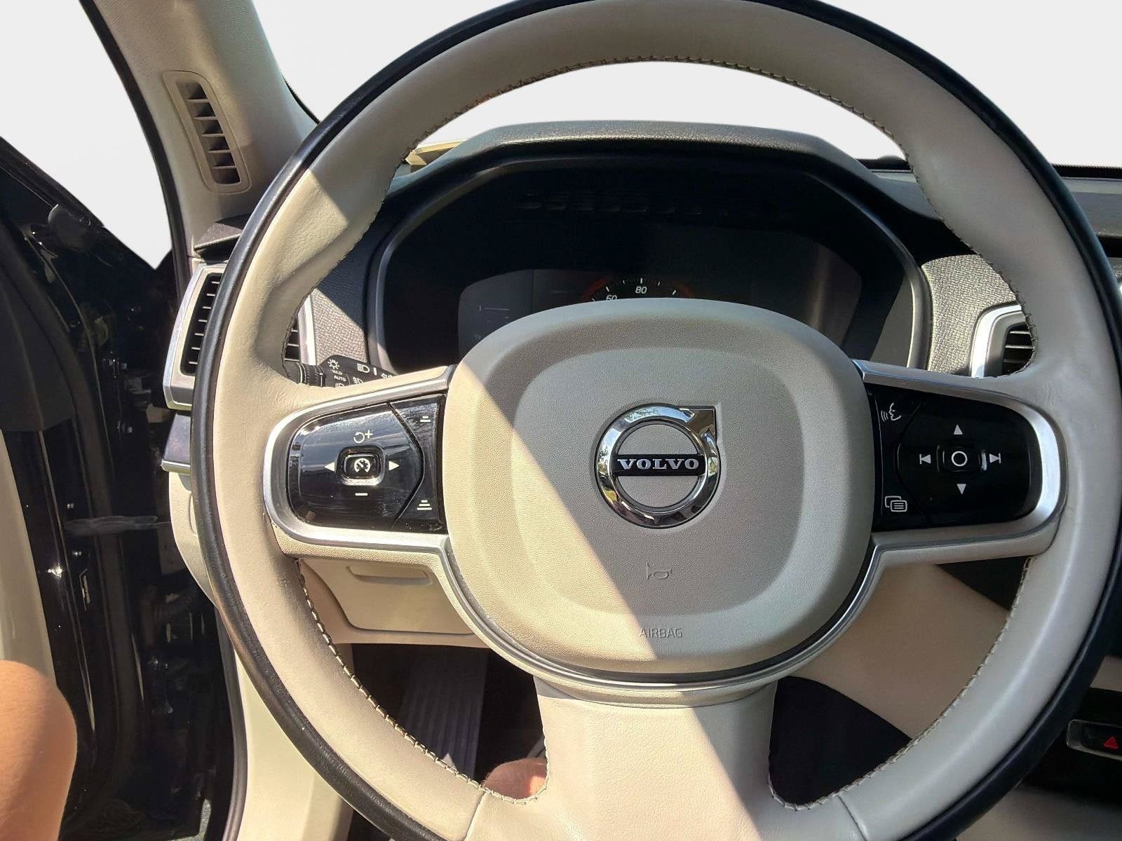 Used 2019 Volvo XC90 T5 Momentum w/ Protection Package Premier AWD/4WD image 29