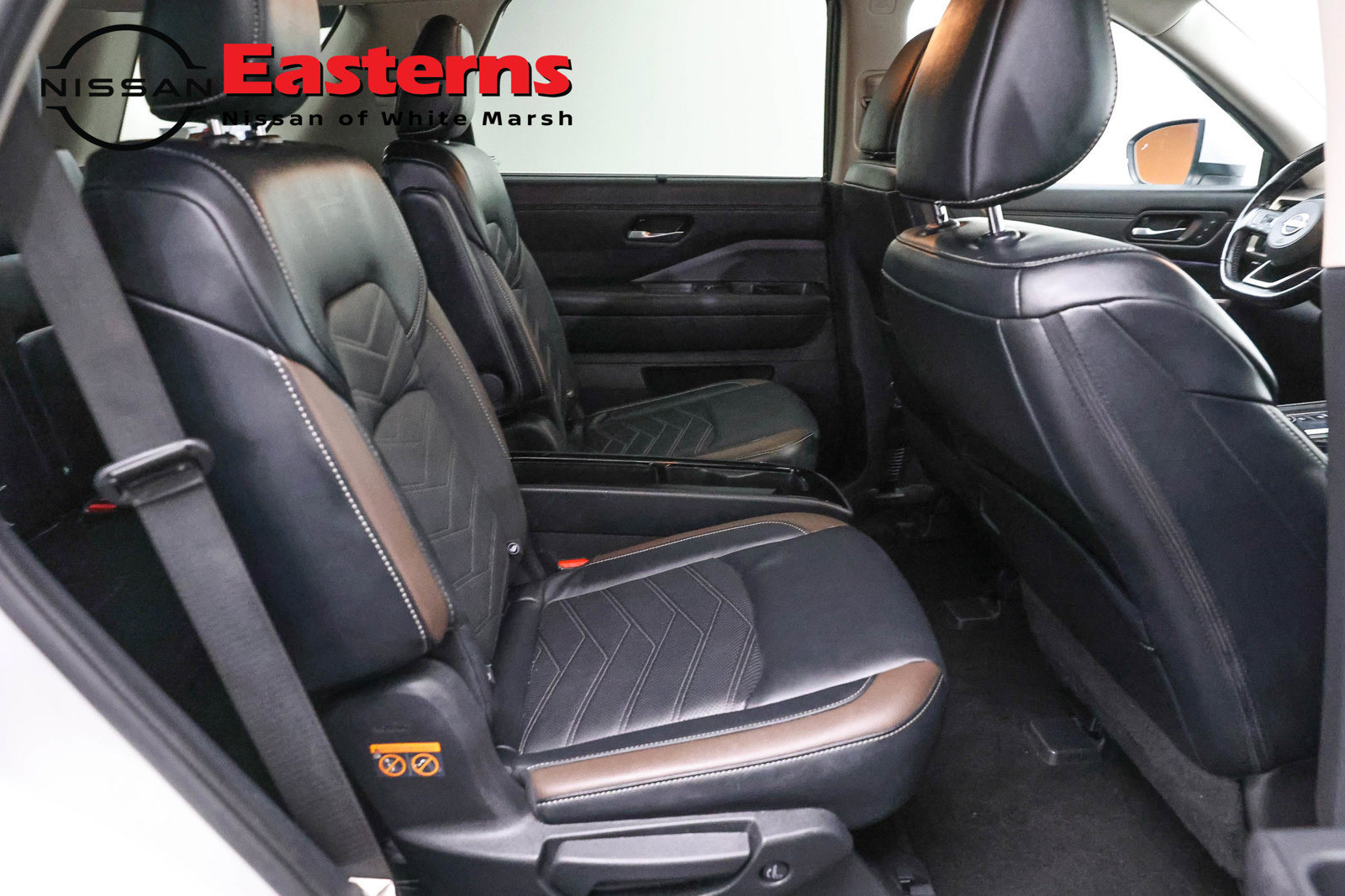 Used 2023 Nissan Pathfinder Platinum AWD/4WD image 24