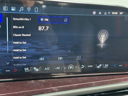 New 2026 Chevrolet Traverse RS image 18