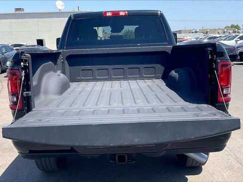 Used 2025 RAM 2500 Big Horn AWD/4WD image 33