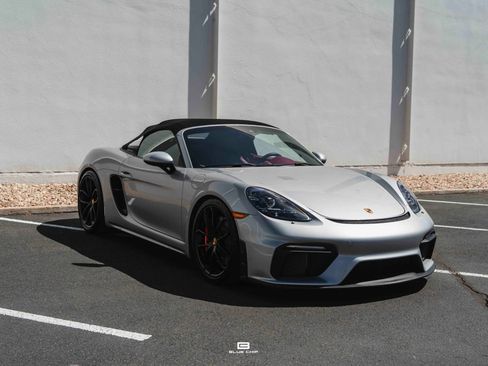 Used 2021 Porsche 718 Boxster Spyder RWD image 32