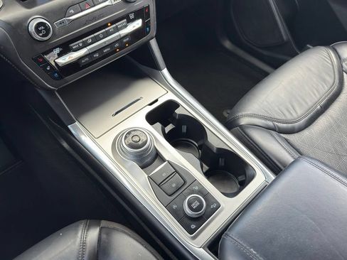 Used 2020 Ford Explorer Platinum AWD/4WD image 28