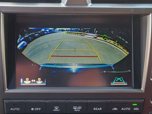 Used 2020 Lexus GX 460 Luxury w/ Accessory Package AWD/4WD image 25