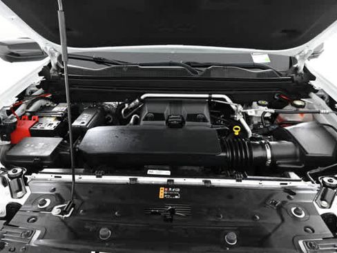 Used 2023 Chevrolet Colorado Trail Boss w/ Technology Package image 26