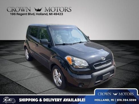 Used 2011 Kia Soul + FWD image 1