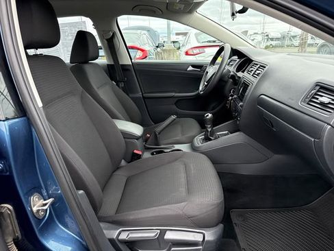 Used 2016 Volkswagen Jetta S image 19