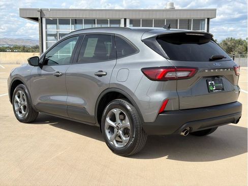 Used 2025 Ford Escape ST-Line AWD/4WD image 6