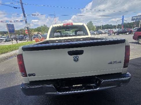 Used 2005 Dodge Ram 1500 Truck SLT AWD/4WD image 3