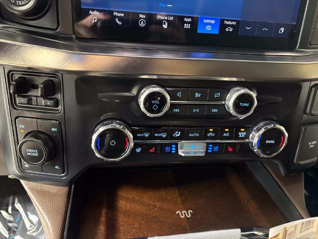 Used 2024 Ford F350 King Ranch w/ Chrome Package AWD/4WD image 19