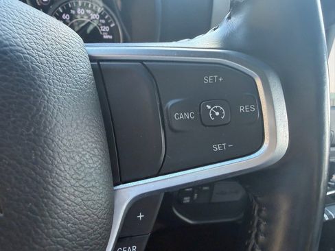 Used 2024 RAM 2500 Big Horn AWD/4WD image 40