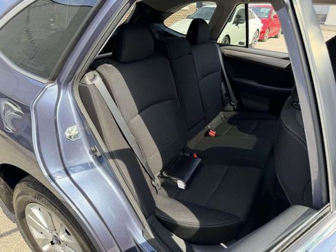 Used 2016 Subaru Outback 2.5i Premium image 12