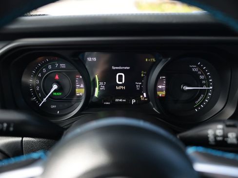 Used 2024 Jeep Wrangler High Altitude image 22