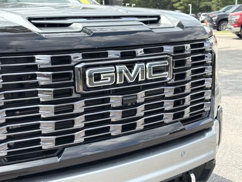 Used 2026 GMC Sierra 2500 Denali Ultimate AWD/4WD image 6