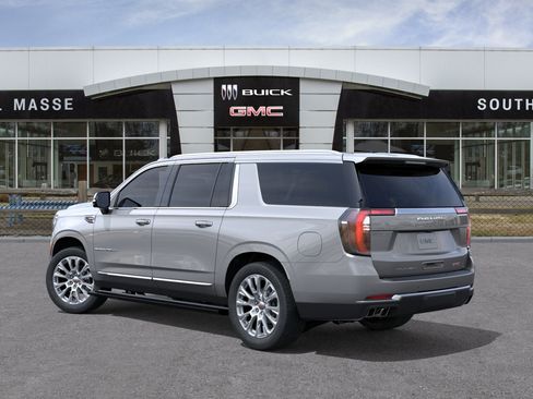 New 2026 GMC Yukon XL Denali w/ Denali Reserve Package AWD/4WD image 3