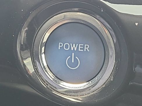 Used 2018 Toyota Prius Prime Advanced FWD image 21