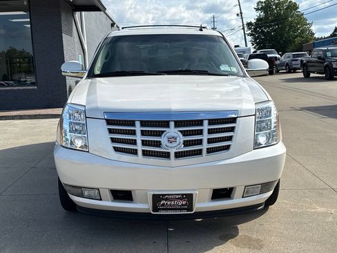 Used 2011 Cadillac Escalade 4WD Hybrid image 20
