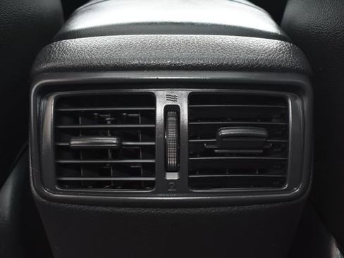 Used 2017 Nissan Rogue SL w/ SL Premium Package AWD/4WD image 37