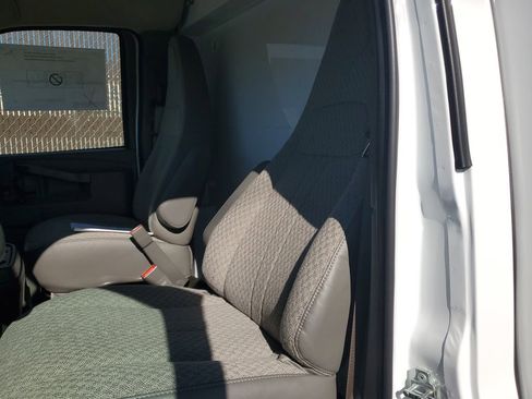 New 2025 Chevrolet Express 3500 w/ Power Convenience Package image 16