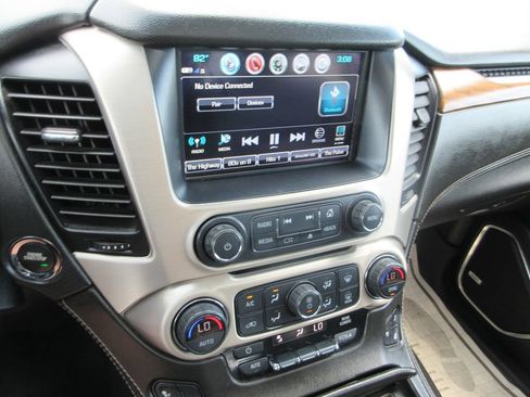 Used 2019 GMC Yukon XL Denali w/ Open Road Package AWD/4WD image 34