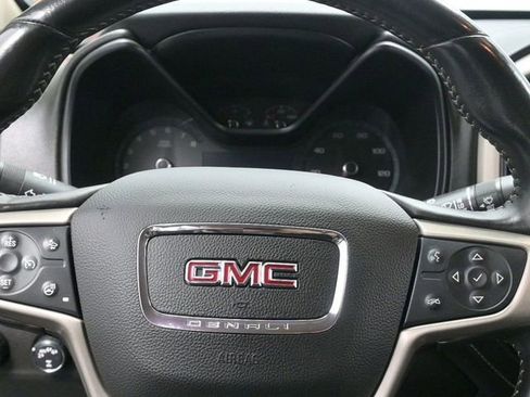 Used 2021 GMC Canyon Denali image 13