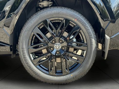 New 2026 Toyota RAV4 XSE AWD/4WD image 33