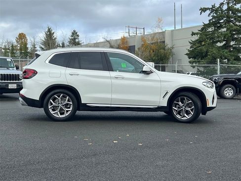 Used 2023 BMW X3 xDrive30i image 4