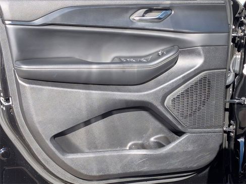 Certified 2024 Jeep Grand Cherokee L Laredo image 14