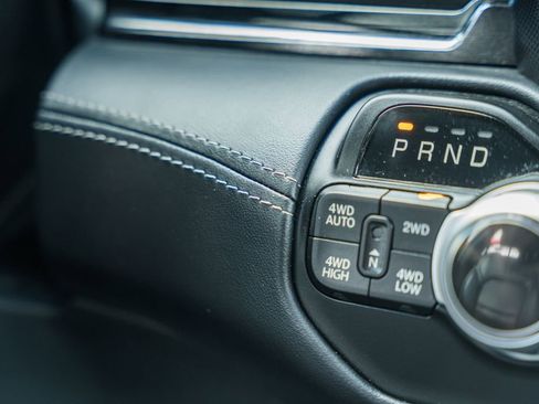 Certified 2022 RAM 1500 Limited w/ Night Edition AWD/4WD image 33