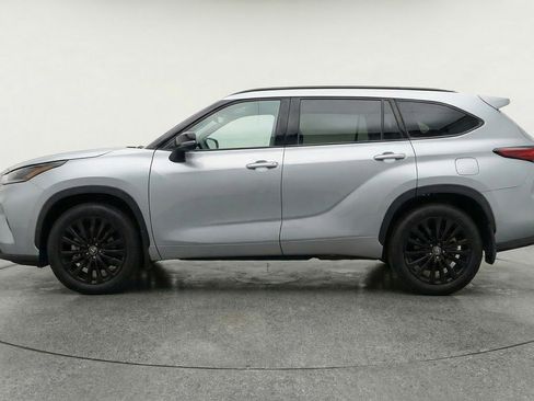 Used 2025 Toyota Highlander XSE AWD/4WD image 5