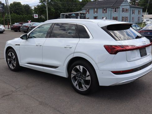 Used 2021 Audi e-tron Premium Plus w/ Premium Plus Package AWD/4WD image 7