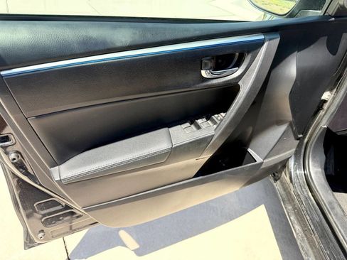 Used 2015 Toyota Corolla S FWD image 25