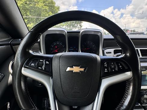 Used 2015 Chevrolet Camaro LT image 18