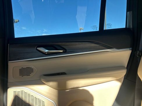 New 2026 Jeep Grand Cherokee Limited image 30