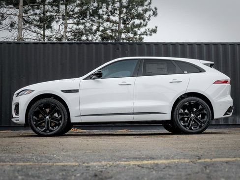New 2026 Jaguar F-PACE R-Dynamic S image 3