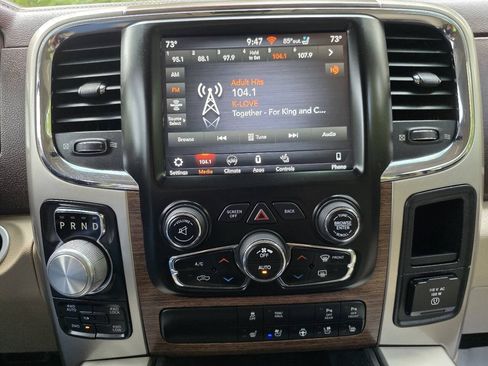 Used 2018 RAM 1500 Laramie w/ Convenience Group AWD/4WD image 15