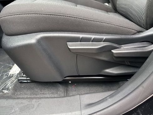 New 2026 Chevrolet Equinox LT w/ Safety and Technology Package AWD/4WD image 28