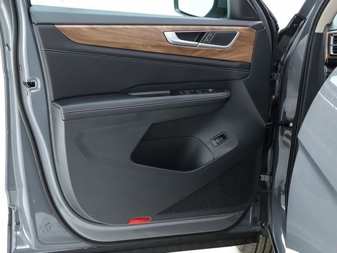 New 2026 Volkswagen Atlas SE FWD image 57