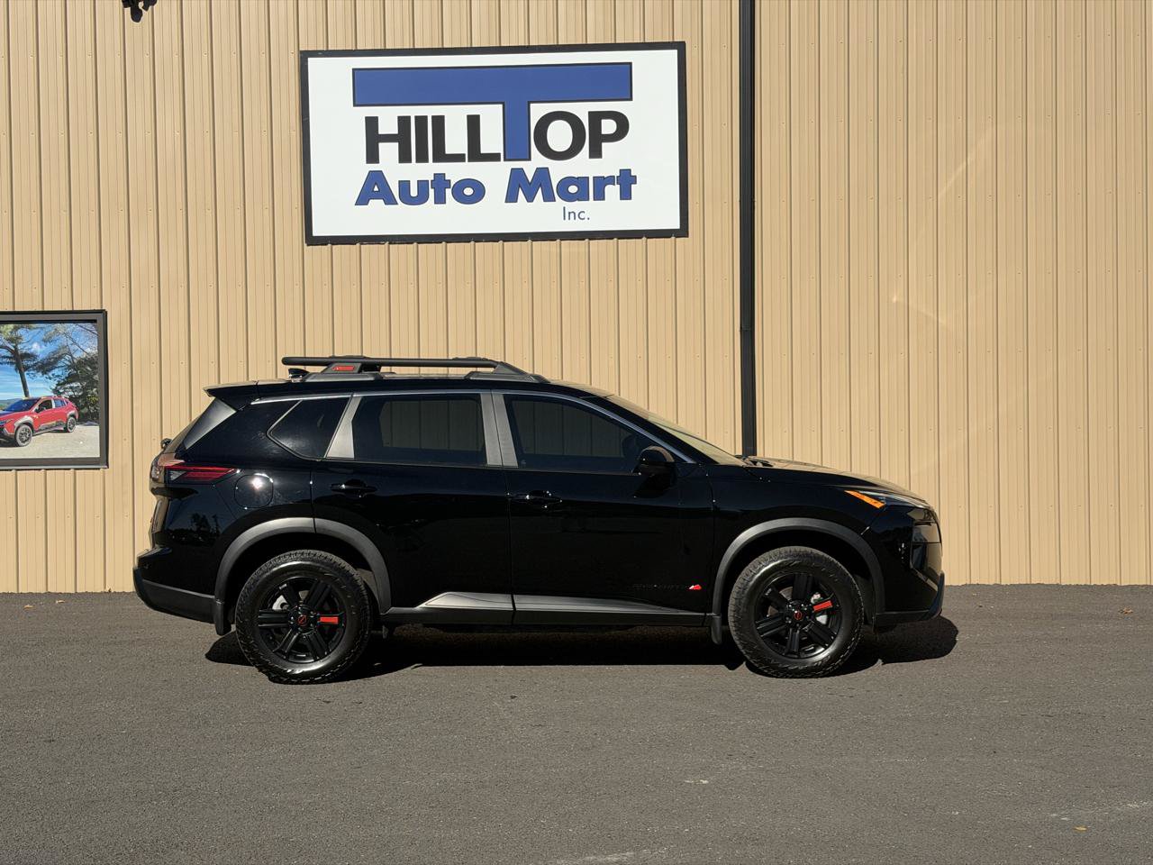 Used 2025 Nissan Rogue SV w/ Rock Creek Premium Package AWD/4WD image 3
