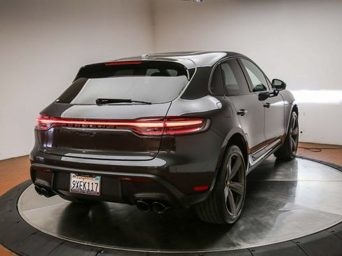 Certified 2025 Porsche Macan S AWD/4WD image 6
