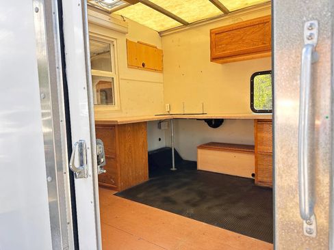 Used 2008 Ford E-350 and Econoline 350 Super Duty RWD image 7