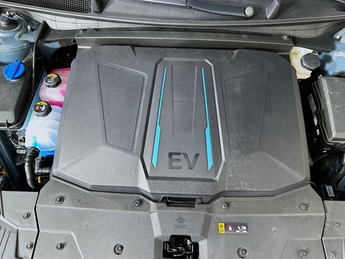 Used 2024 Hyundai Ioniq 5 SEL image 33