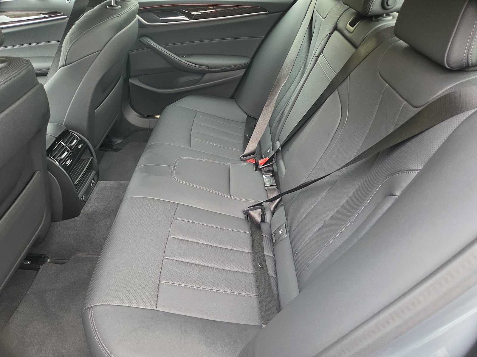 Used 2023 BMW 530i xDrive w/ Convenience Package AWD/4WD image 20