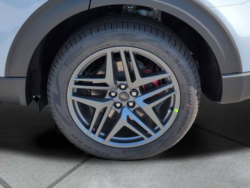 New 2026 Ford Explorer ST-Line w/ ST-Line Street Pack RWD image 12