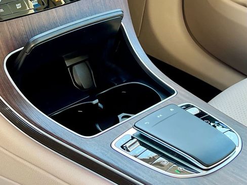 Certified 2022 Mercedes-Benz GLC 300 4MATIC image 21